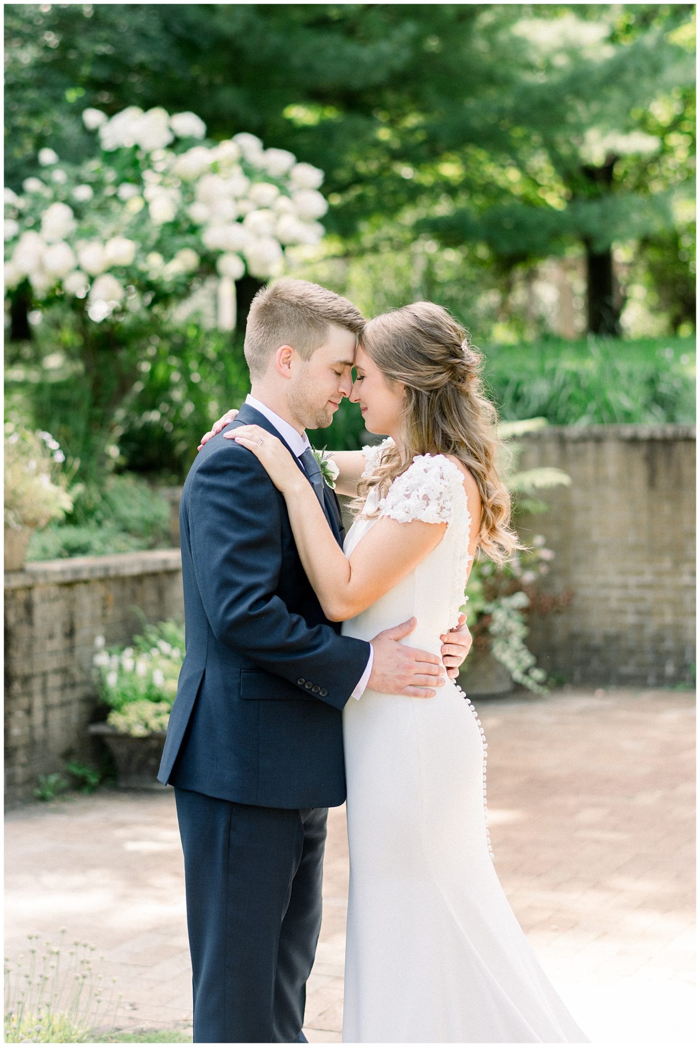 Emma & Ryan | Hotel Landing Wedding | Lake Minnetonka Wedding ...